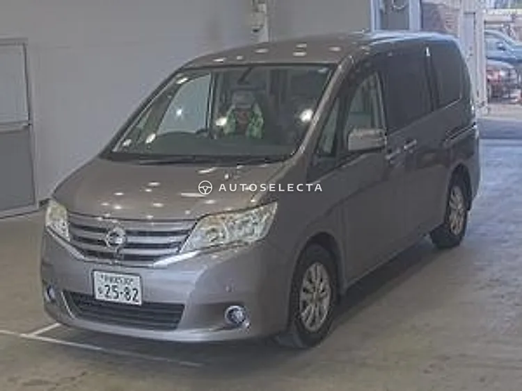 Nissan Serena 2011, photo 1 of 1