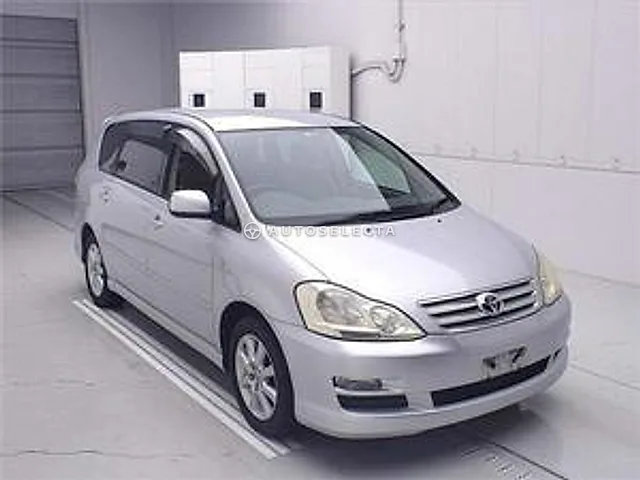 Toyota Ipsum 2004, auction grade 3.5