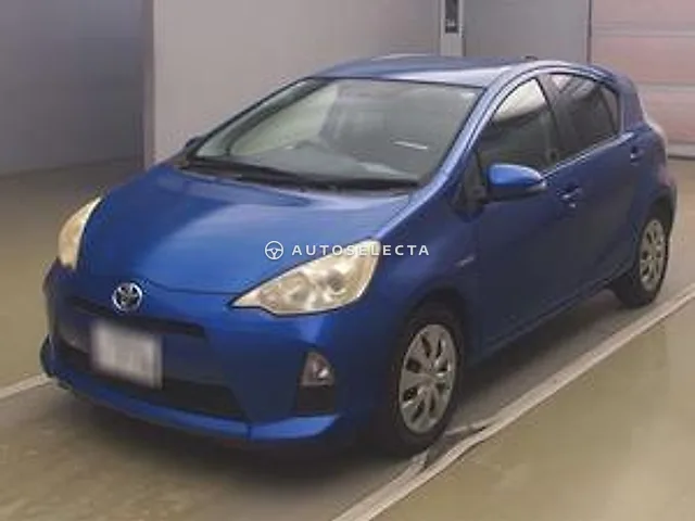 Toyota Aqua 2013, auction grade R
