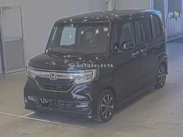 Honda N-BOX 2018, auction grade 3.5