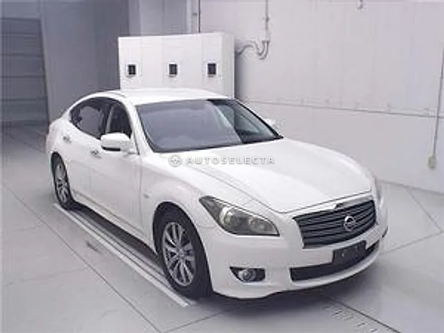 Nissan Fuga Type S 2010, auction grade 3.5