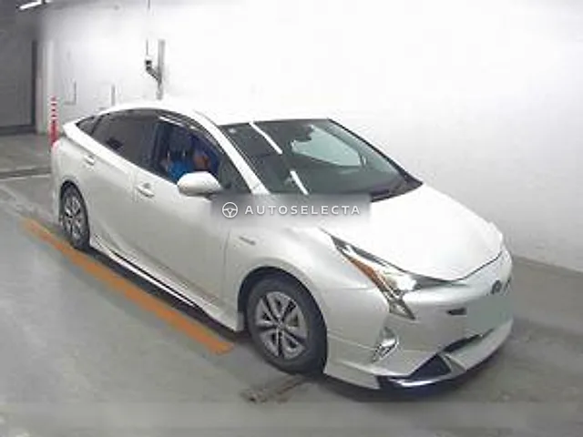 Toyota Prius 2016, auction grade 4