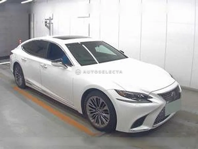 Lexus LS 2017, auction grade 4.5
