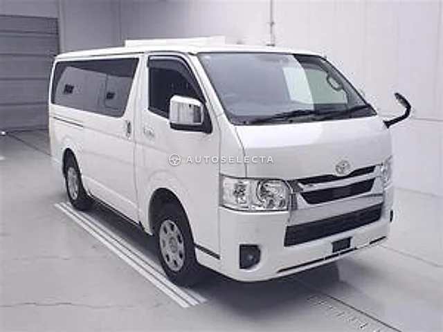 Toyota Hiace 2022, auction grade 4