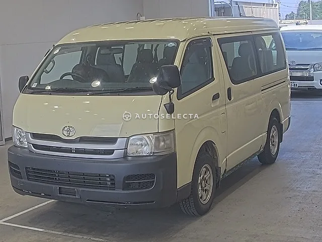Toyota Hiace 2008, auction grade RA