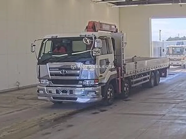 Nissan BIG Thumb 2005, auction grade R