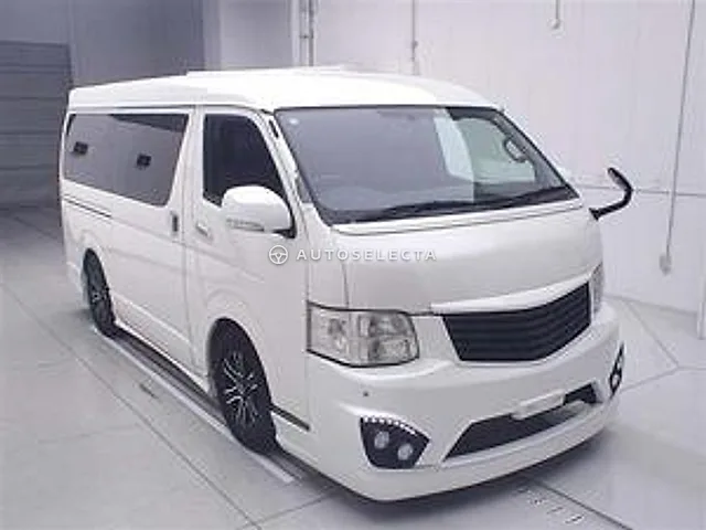 Toyota Hiace 2010, auction grade 3.5