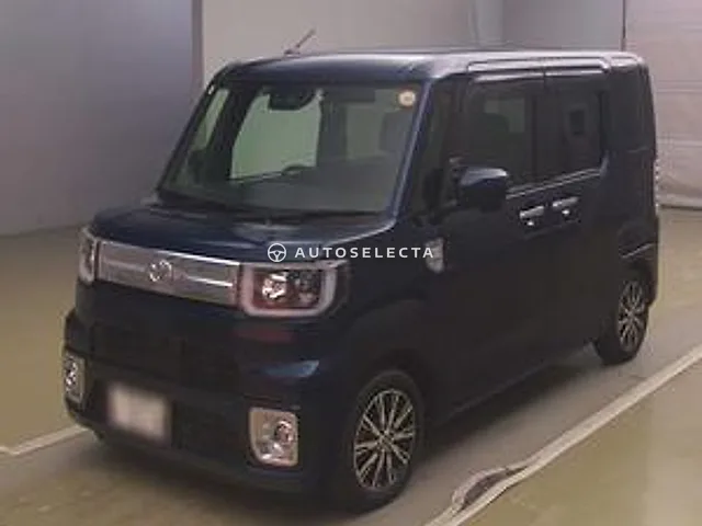 Toyota Pixis Mega 2020, auction grade 4.5