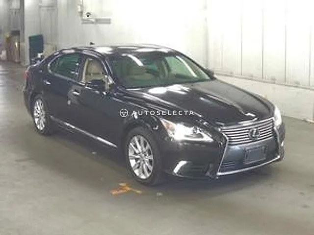 Lexus LS 2014, auction grade 3.5