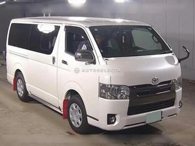 Toyota Hiace Van 2019, auction grade 3.5