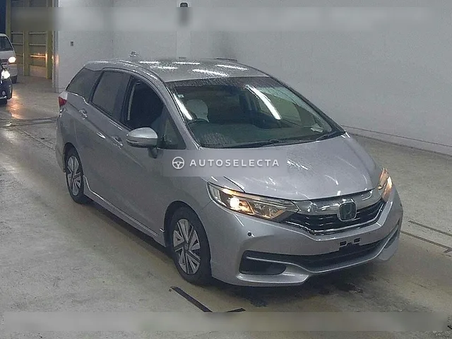 Honda Shuttle 2018, auction grade 4.5