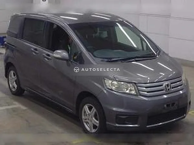 Honda Freed Spike 2012, auction grade 2