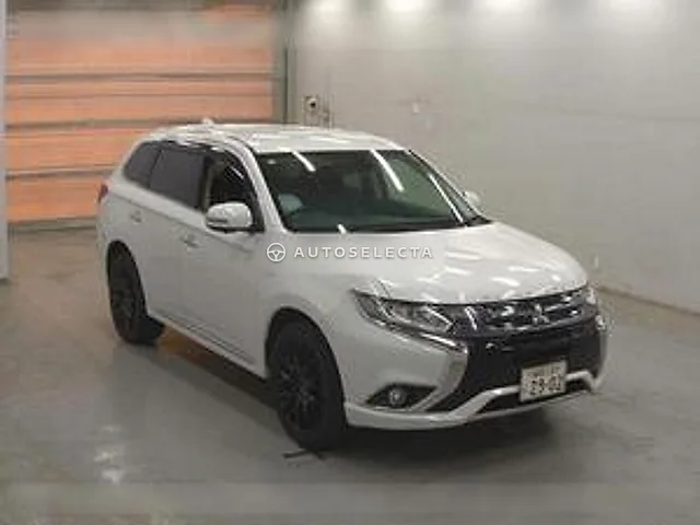 Mitsubishi Outlander PHEV 2016, auction grade 4