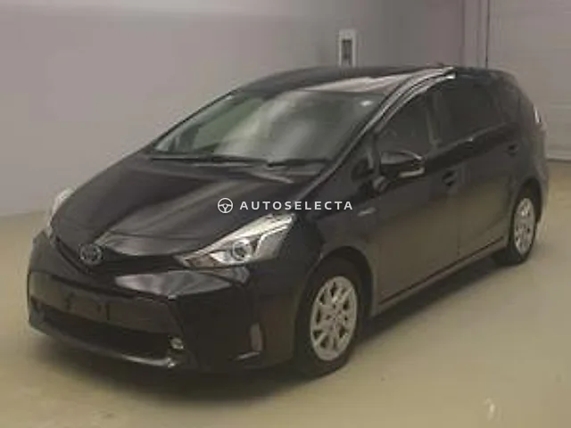 Toyota Prius Alpha 2017, auction grade R
