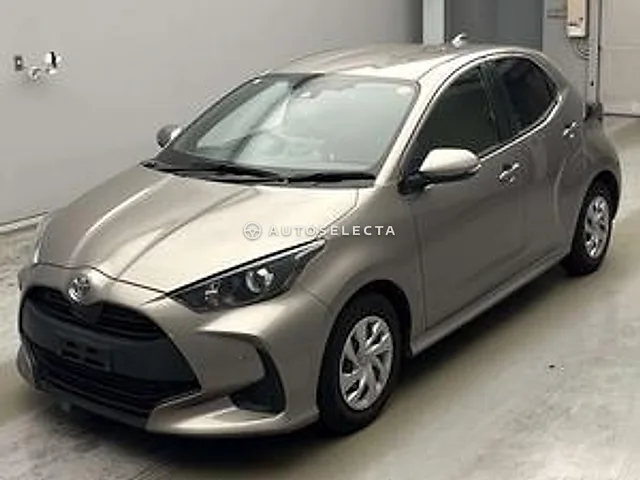 Toyota Yaris 2023, auction grade 4