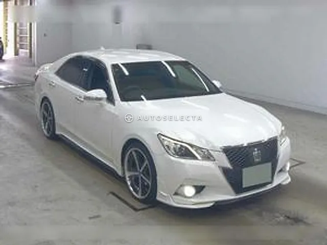 Toyota Crown Hybrid 2014, auction grade 3.5