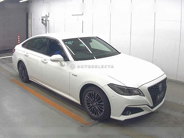 Toyota Crown Hybrid 2020, auction grade 4.5