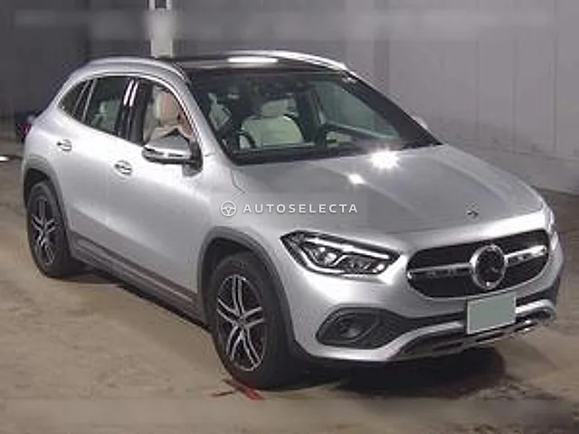 Mercedes-Benz GLA-Class 2021, auction grade 4