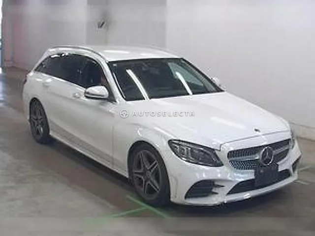 Mercedes-Benz C-Class Station Wagon 2019, auction grade 4