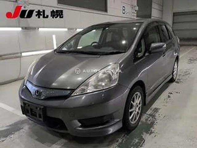 Honda Fit Shuttle 2011, auction grade 3.5