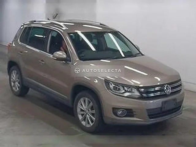 Volkswagen Tiguan 2012, auction grade 3.5