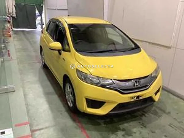Honda Fit 2015, auction grade 3.5
