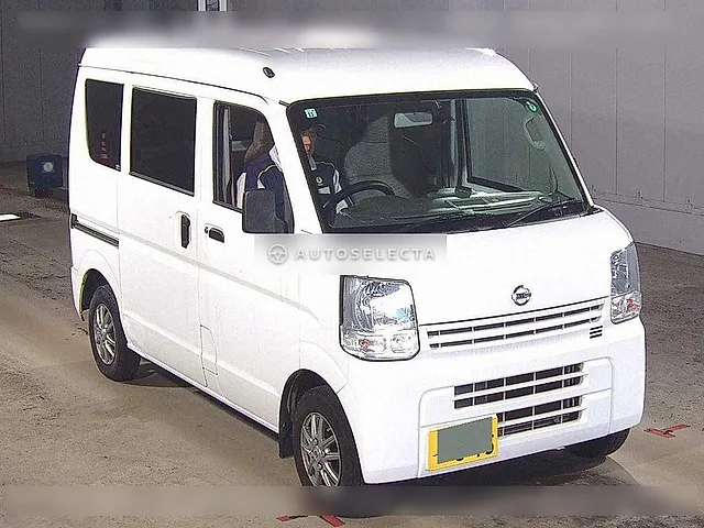 Nissan NV100 Clipper 2018, auction grade 3