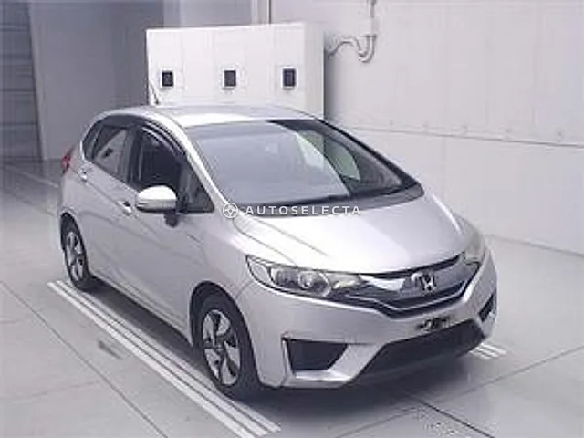 Honda Fit 2013, auction grade 3.5