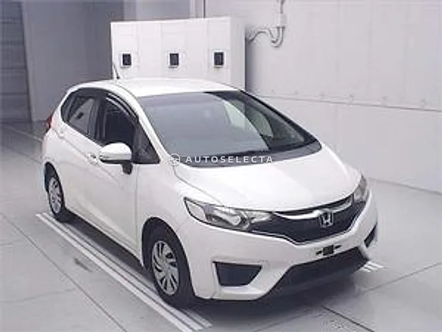 Honda Fit 2015, auction grade R