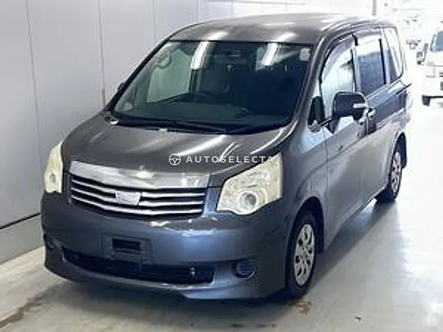 Toyota Noah 2012, auction grade 3