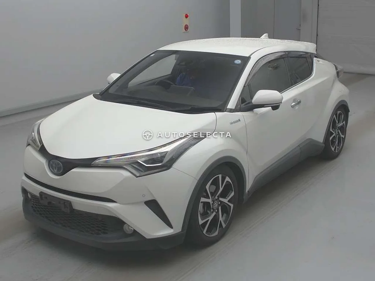 Toyota C-HR 2018, photo 1 of 1