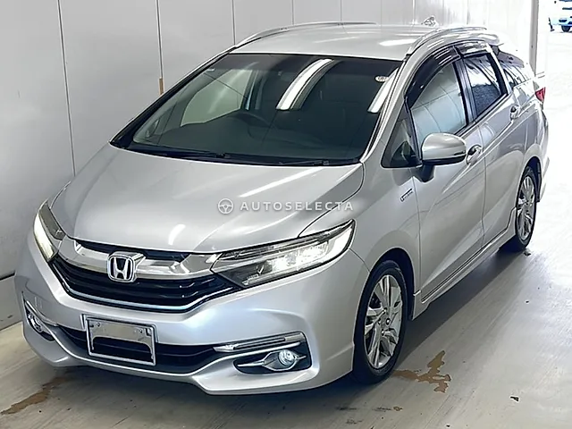 Honda Shuttle 2015, auction grade R