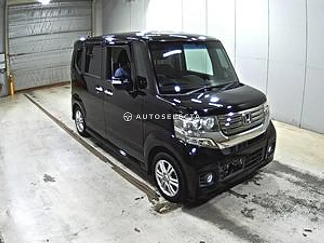 Honda N-BOX Custom 2012, auction grade 3.5
