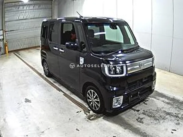 Daihatsu Wake 2017, auction grade 4