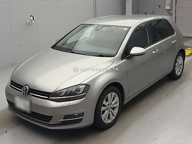 Volkswagen Golf 2016, auction grade 4