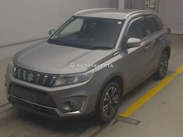 Suzuki Escudo 2019, auction grade 3.5