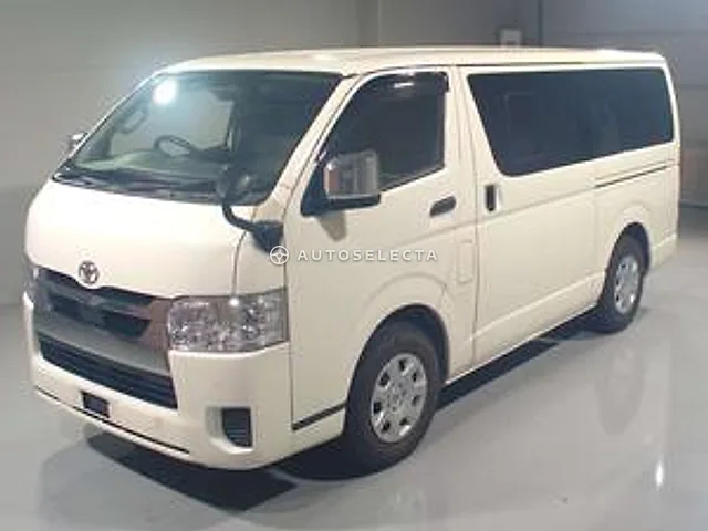Toyota Hiace Van 2023, auction grade 3.5