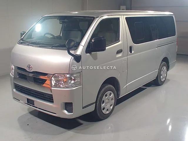 Toyota Hiace Van 2021, auction grade 4