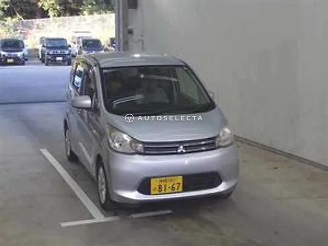 Mitsubishi eK Custom 2013, auction grade 3.5