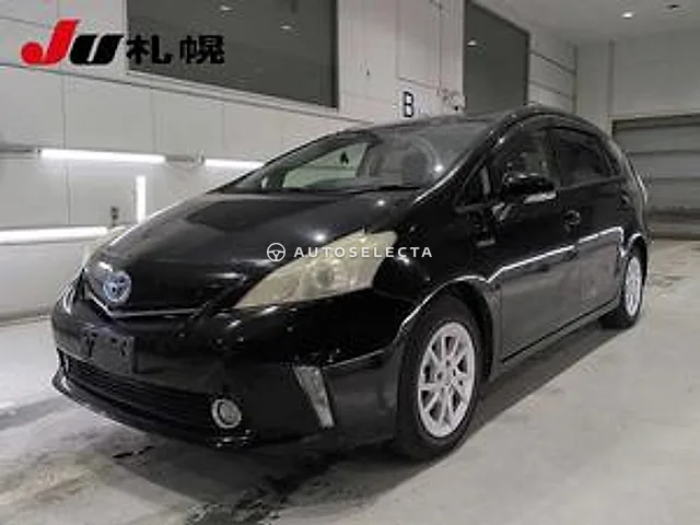 Toyota Prius Alpha 2012, auction grade 3.5