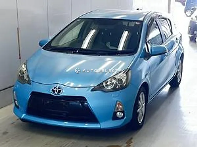 Toyota Aqua 2012, auction grade 3.5