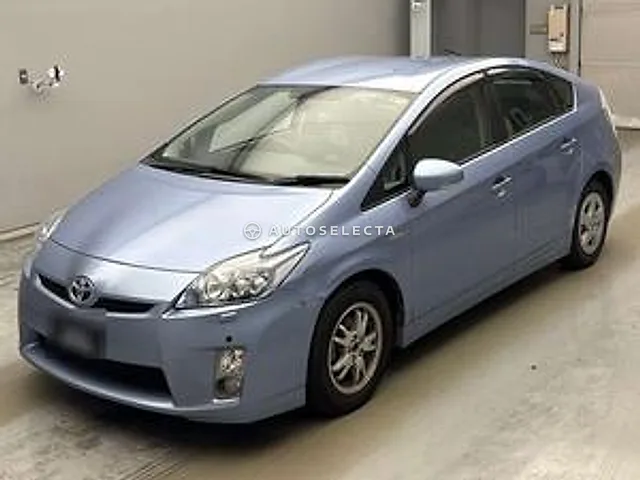 Toyota Prius 2011, auction grade RA