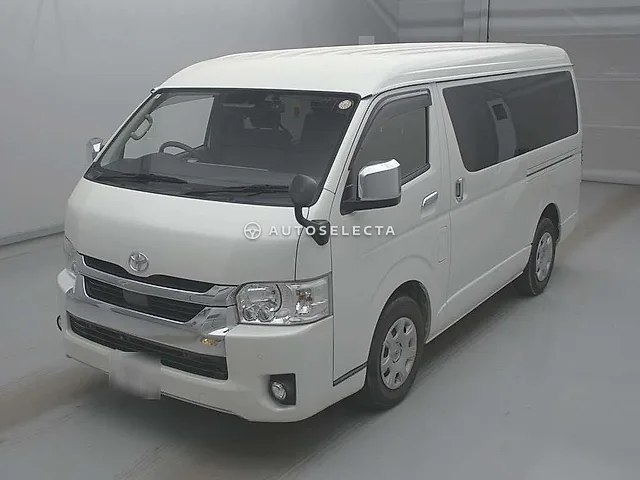 Toyota Hiace Wagon 2021, auction grade 3.5