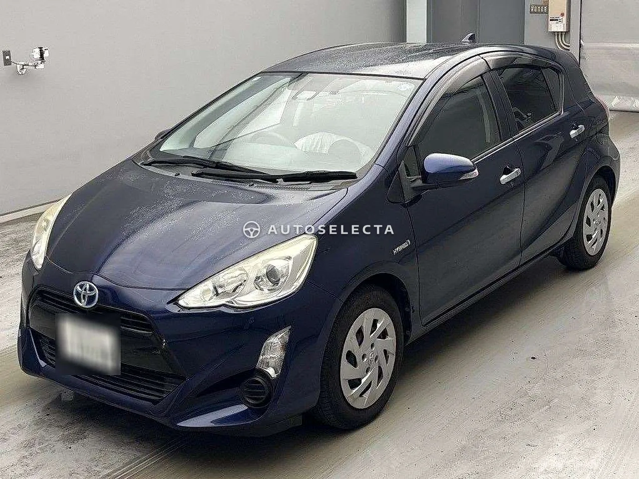 Toyota Aqua 2016, photo 1 of 2