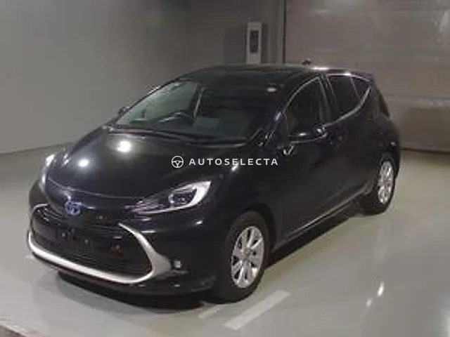 Toyota Aqua 2022, auction grade 3.5