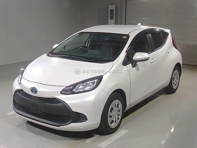Toyota Aqua 2023, auction grade 4.5