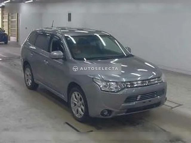 Mitsubishi Outlander PHEV 2013, auction grade 4