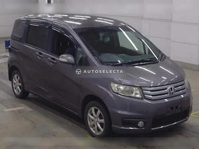 Honda Freed Spike 2013, auction grade 3