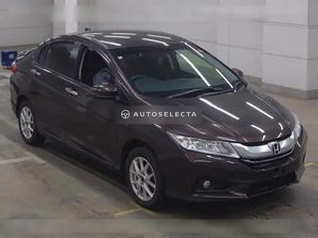 Honda Grace 2015, auction grade 3.5