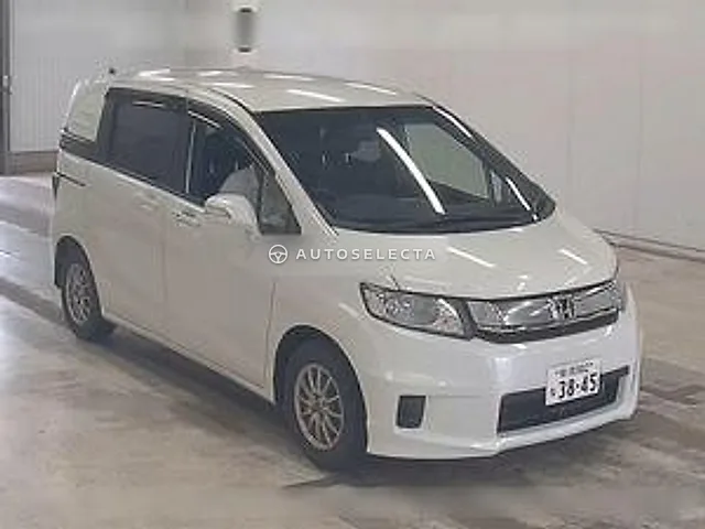 Honda Freed Spike 2016, auction grade 3.5